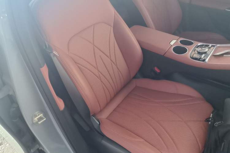 Used Geely Galaxy L6 2025 EM-i 140km Explorer+ Edition Right Front Seat