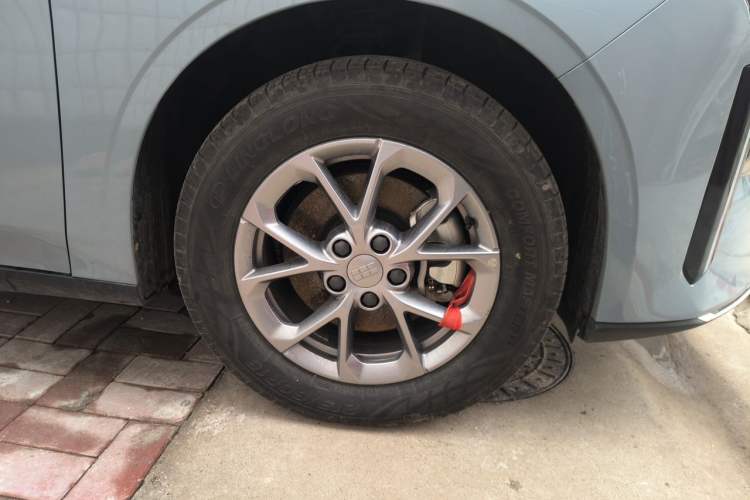 Used Geely Galaxy L6 2025 EM-i 60km Exploration Edition Right Front Wheel Hub