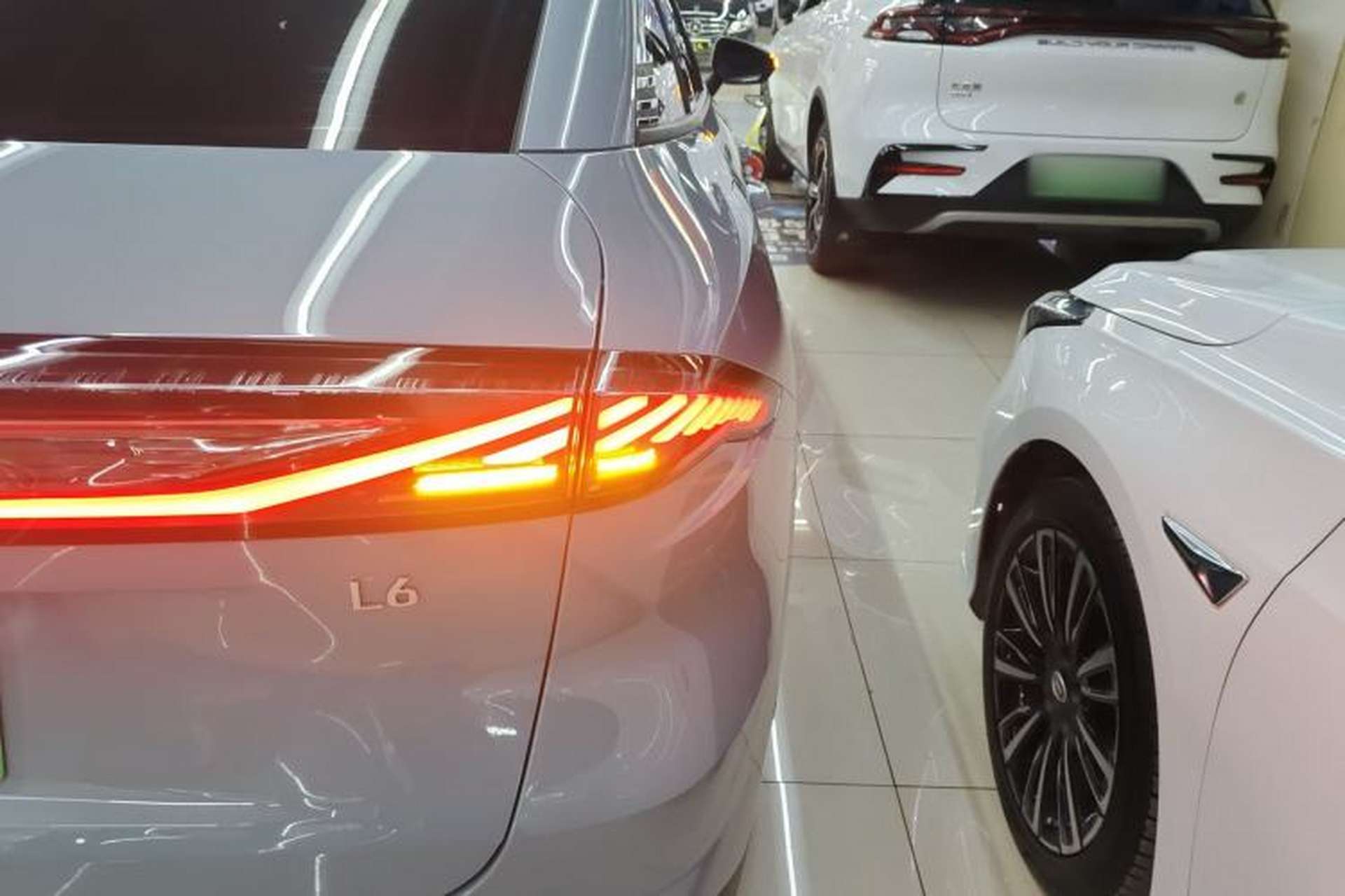 Used Geely Galaxy L6 2025 EM-i 140km Explorer+ Edition Right Rear Taillight