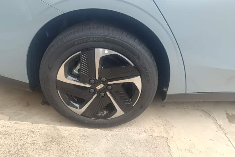 Used Geely Galaxy L6 2025 EM-i 140km Explorer+ Edition Right Rear Wheel Hub