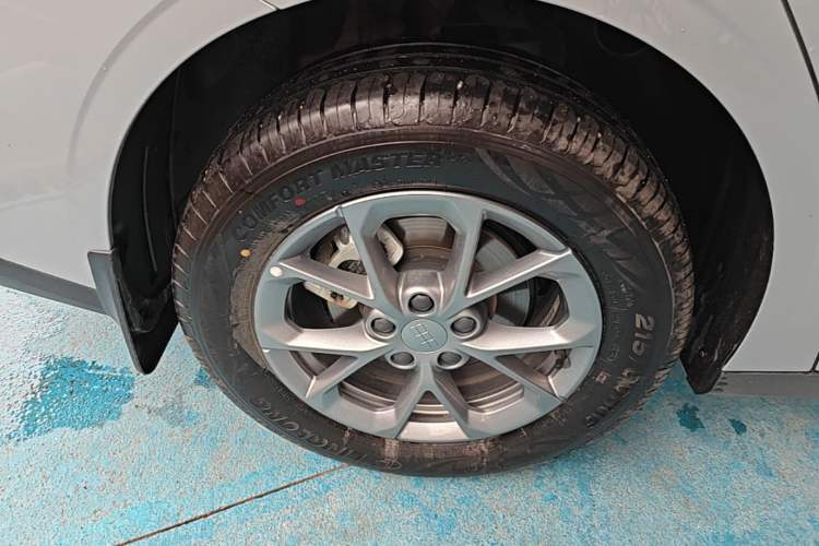 Used Geely Galaxy L6 2025 EM-i 60km Launch Edition Right Rear Wheel Hub
