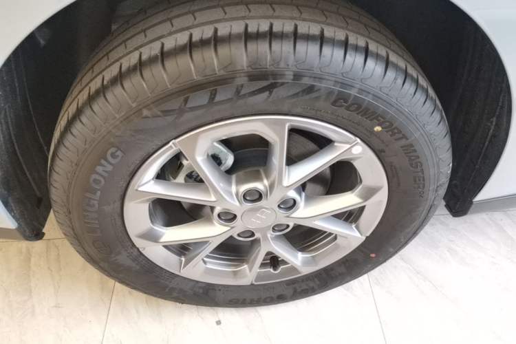 Used Geely Galaxy L6 2025 EM-i 60km Launch Edition Right Rear Wheel Hub