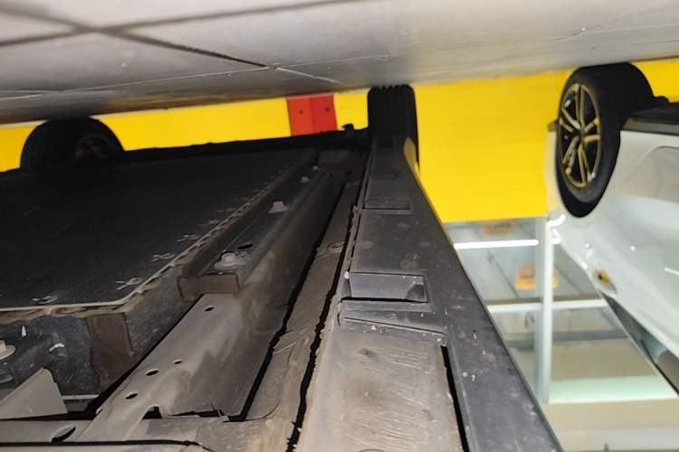Used Geely Galaxy L6 2025 EM-i 140km Explorer+ Edition Right Side Sill