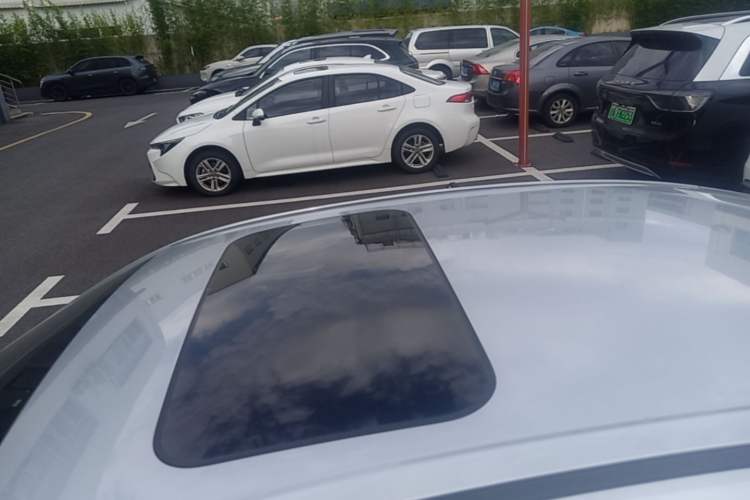 Used Geely Galaxy L6 2025 EM-i 60km Exploration Edition Roof