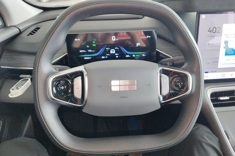 Used Geely Galaxy L6 2025 EM-i 140km Long-Range Version Steering Wheel