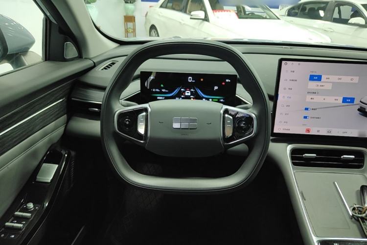 Used Geely Galaxy L6 2025 EM-i 140km Long-Range Version Steering Wheel