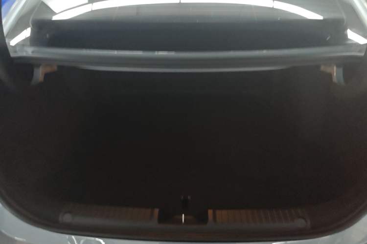 Used Geely Galaxy L6 2025 EM-i 60km Exploration Edition Trunk