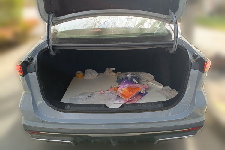 Used Geely Galaxy L6 2025 EM-i 60km Launch Edition Trunk
