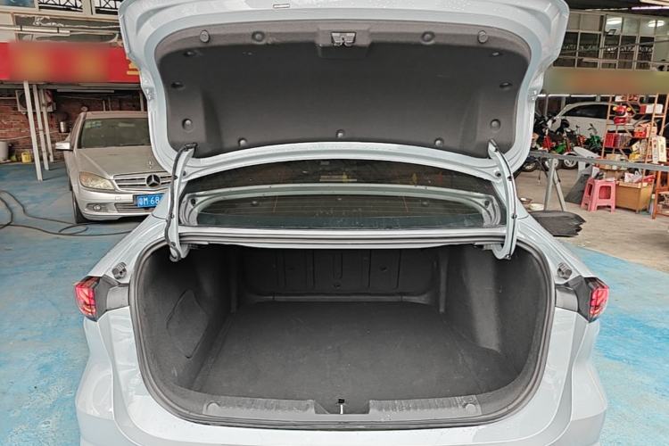 Used Geely Galaxy L6 2025 EM-i 60km Launch Edition Trunk