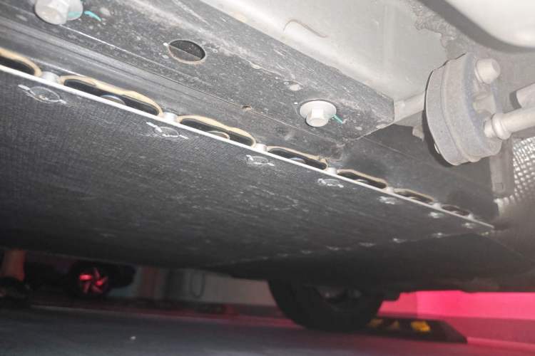Used Geely Galaxy L6 2025 EM-i 140km Starship Edition Chassis Front Left
