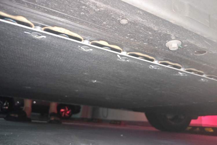 Used Geely Galaxy L6 2025 EM-i 140km Starship Edition Chassis Rear Left