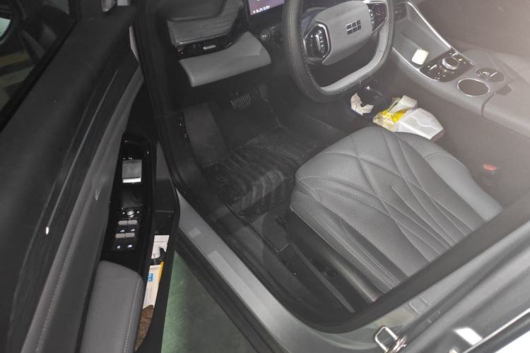 Used Geely Galaxy L6 2025 EM-i 140km Starship Edition Driver Seat
