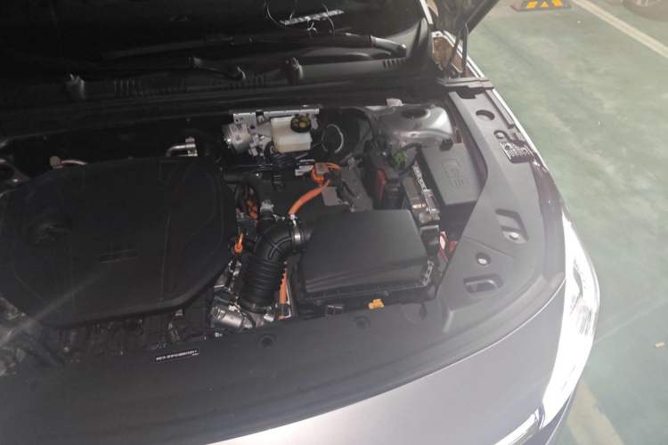 Used Geely Galaxy L6 2025 EM-i 140km Starship Edition Engine Bay Left