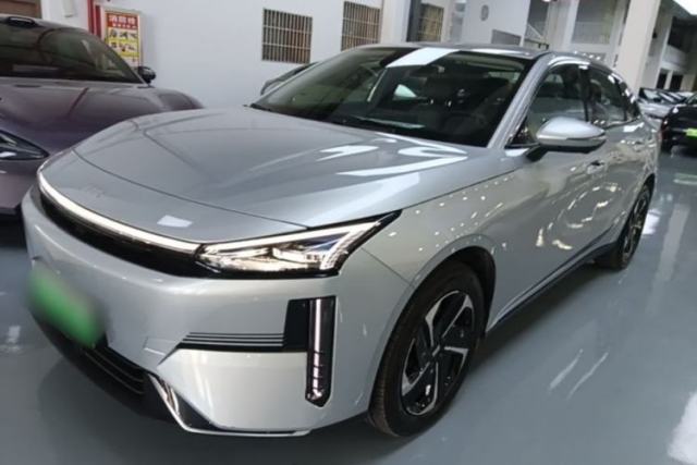 Used Geely Galaxy L6 2025 EM-i 140km Starship Edition