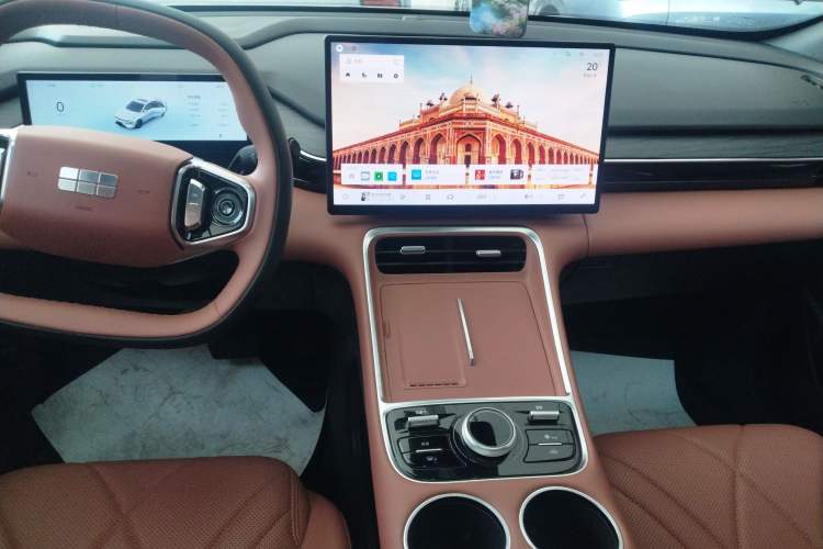 Used Geely Galaxy L6 2025 EM-i 140km Starship Edition Audio And AC Panel