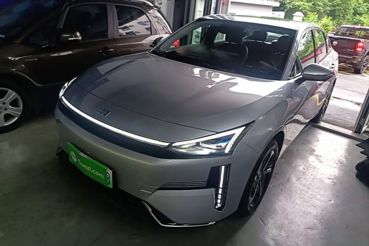 Used Geely Galaxy L6 2025 EM-i 140km Starship Edition Guazi used car, China used car export, Used car for sale, Used cars, Cheapest cars for sale