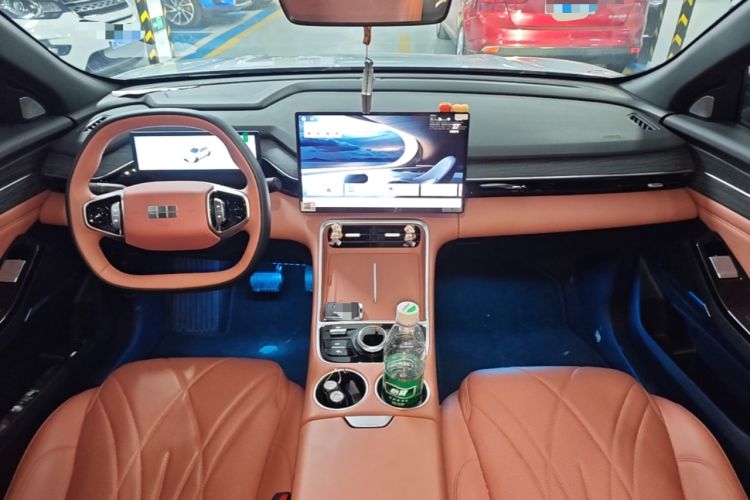 Used Geely Galaxy L6 2025 EM-i 140km Explorer+ Edition Center Console