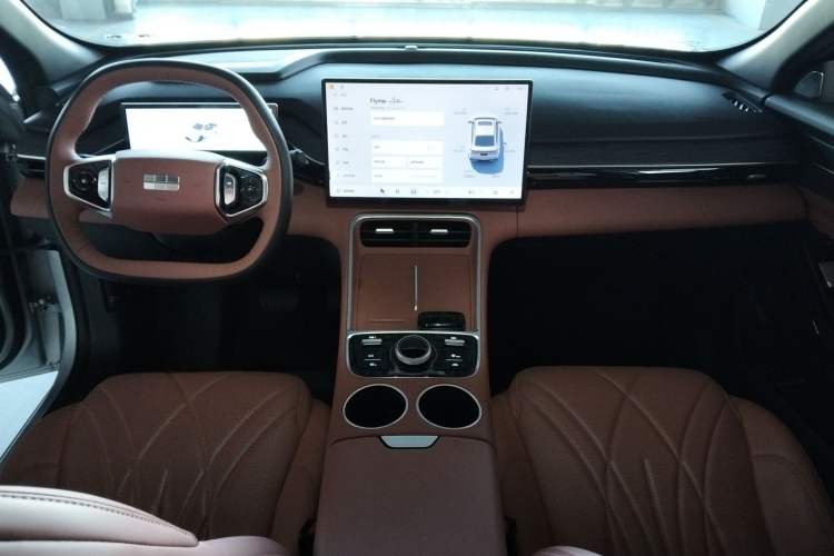 Used Geely Galaxy L6 2025 EM-i 140km Starship Edition Center Console
