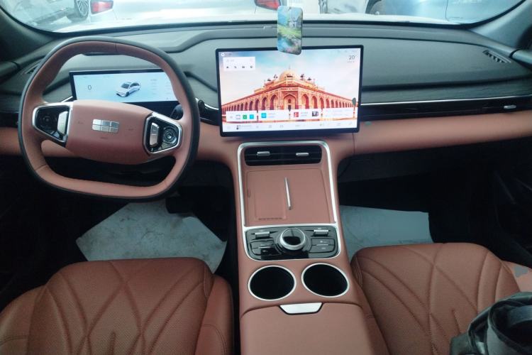 Used Geely Galaxy L6 2025 EM-i 140km Starship Edition Center Console