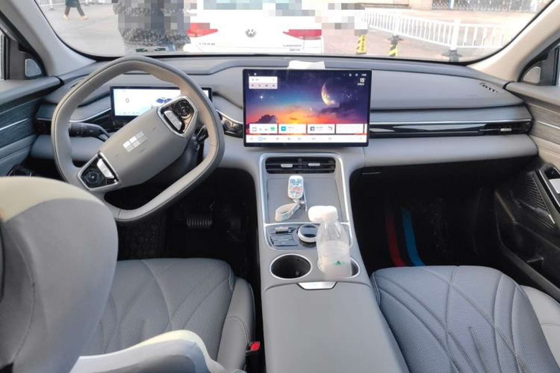 Used Geely Galaxy L6 2025 EM-i 140km Starship Edition Center Console