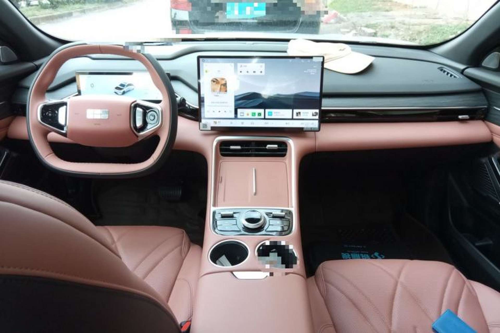 Used Geely Galaxy L6 2025 EM-i 140km Explorer+ Edition Center Console