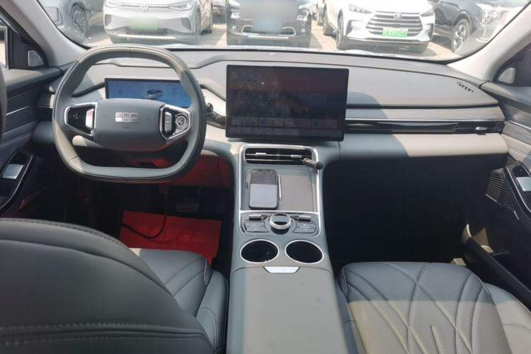 Used Geely Galaxy L6 2025 EM-i 140km Starship Edition Center Console