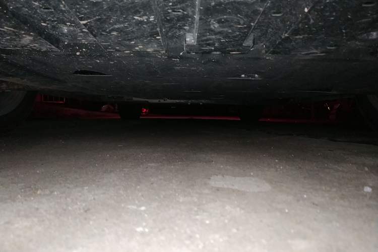 Used Geely Galaxy L6 2025 EM-i 140km Long-Range Version Chassis Front