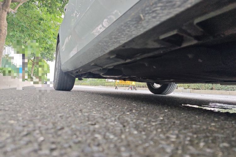 Used Geely Galaxy L6 2025 EM-i 60km Launch Edition Chassis Front Right