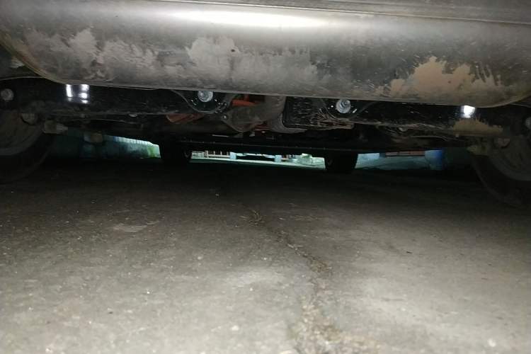 Used Geely Galaxy L6 2025 EM-i 140km Long-Range Version Chassis Rear