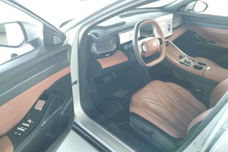 Used Geely Galaxy L6 2025 EM-i 140km Starship Edition Driver Seat
