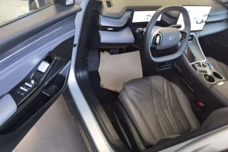 Used Geely Galaxy L6 2025 EM-i 140km Starship Edition Driver Seat