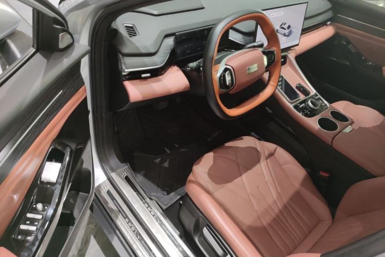 Used Geely Galaxy L6 2025 EM-i 60km Launch Edition Driver Seat