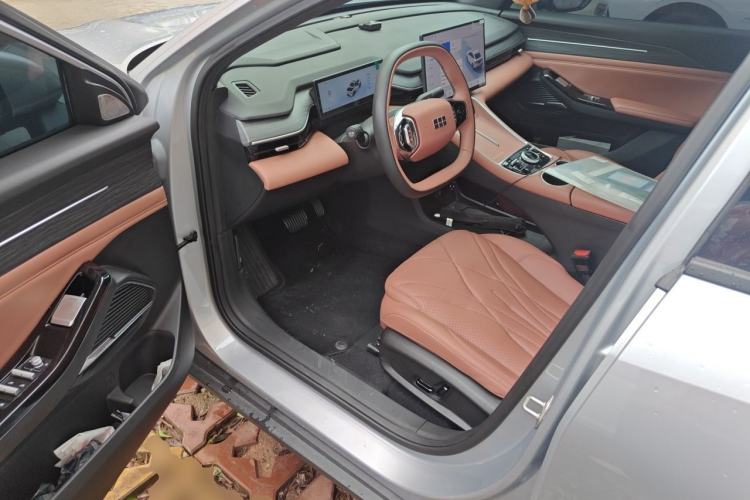 Used Geely Galaxy L6 2025 EM-i 140km Explorer+ Edition Driver Seat