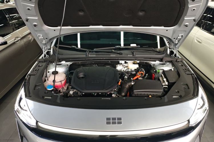 Used Geely Galaxy L6 2025 EM-i 140km Starship Edition Engine Bay