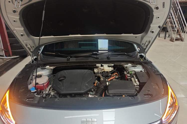 Used Geely Galaxy L6 2025 EM-i 140km Explorer+ Edition Engine Bay