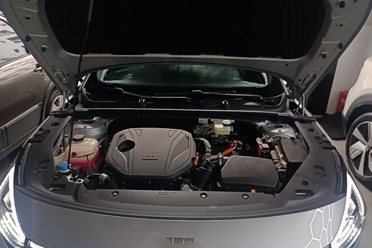 Used Geely Galaxy L6 2025 EM-i 140km Starship Edition Engine Bay