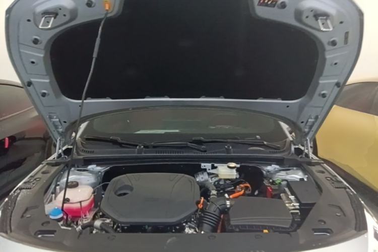 Used Geely Galaxy L6 2025 EM-i 140km Starship Edition Engine Bay