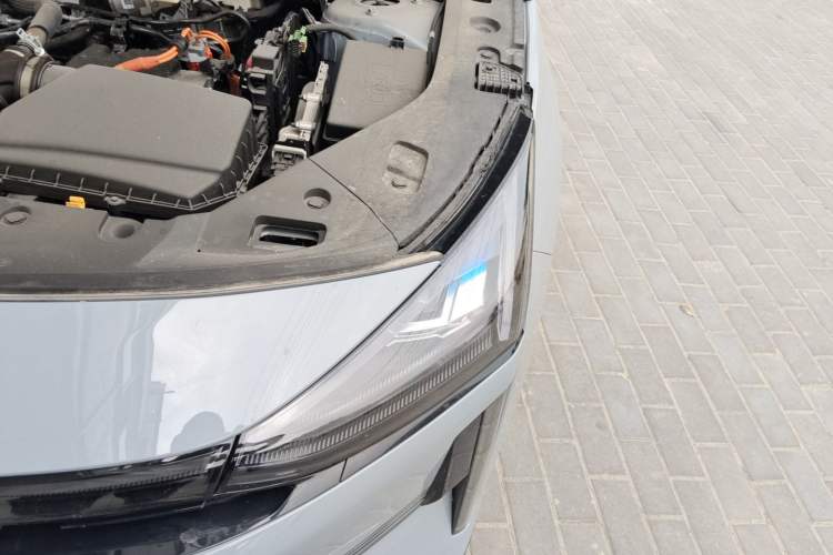 Used Geely Galaxy L6 2025 EM-i 140km Starship Edition Engine Bay Left
