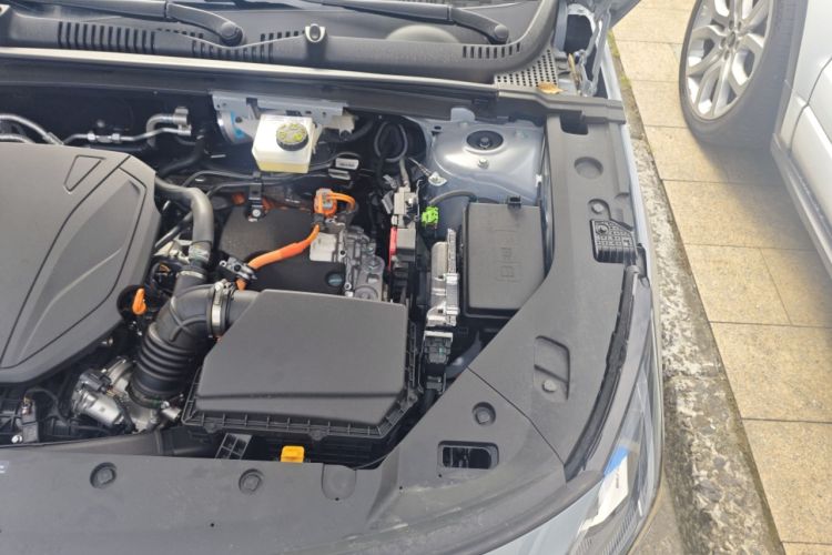 Used Geely Galaxy L6 2025 EM-i 60km Launch Edition Engine Bay Left