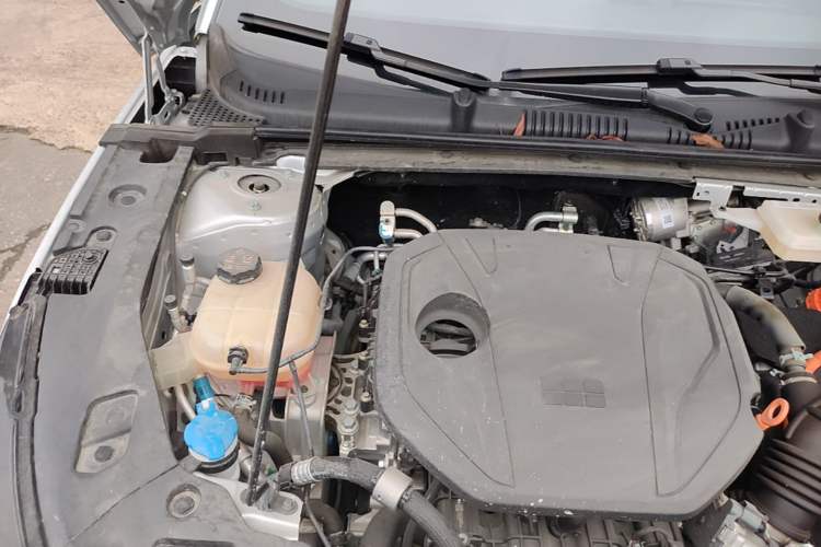 Used Geely Galaxy L6 2025 EM-i 140km Starship Edition Engine Bay Right