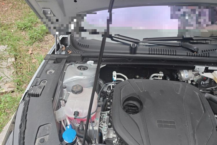 Used Geely Galaxy L6 2025 EM-i 140km Explorer+ Edition Engine Bay Right