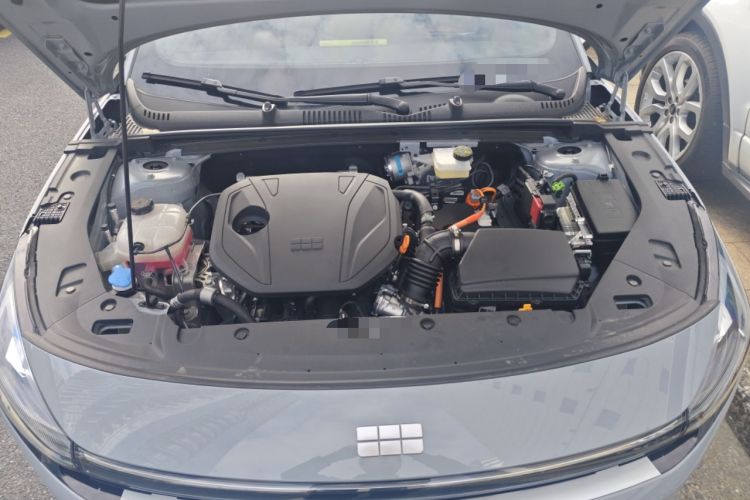 Used Geely Galaxy L6 2025 EM-i 60km Launch Edition Engine Bay