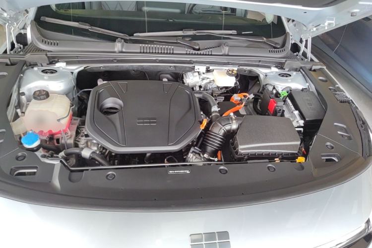 Used Geely Galaxy L6 2025 EM-i 140km Starship Edition Engine Bay