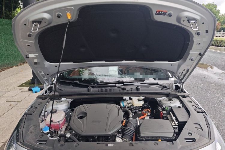Used Geely Galaxy L6 2025 EM-i 60km Launch Edition Engine Bay