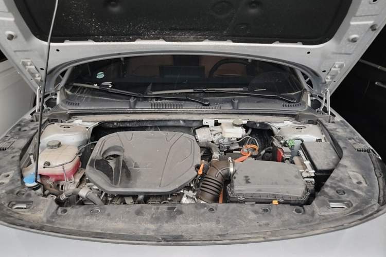 Used Geely Galaxy L6 2025 EM-i 140km Explorer+ Edition Engine Bay