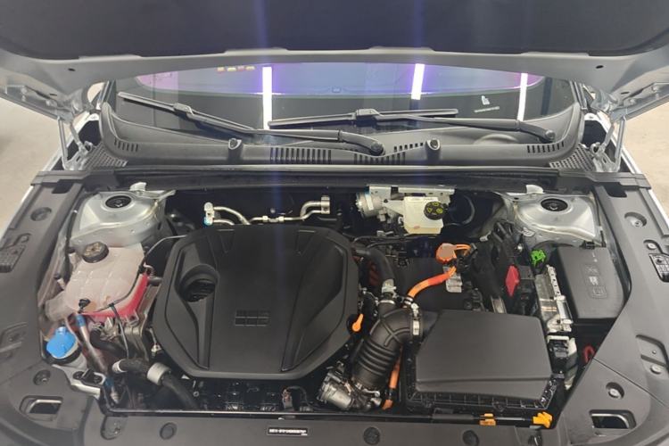 Used Geely Galaxy L6 2025 EM-i 60km Launch Edition Engine Bay