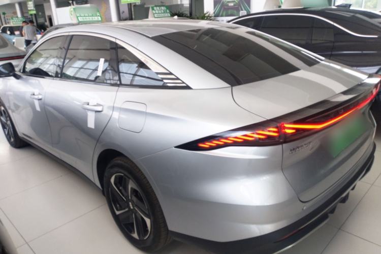 Used Geely Galaxy L6 2025 EM-i 140km Starship Edition Exterior 2