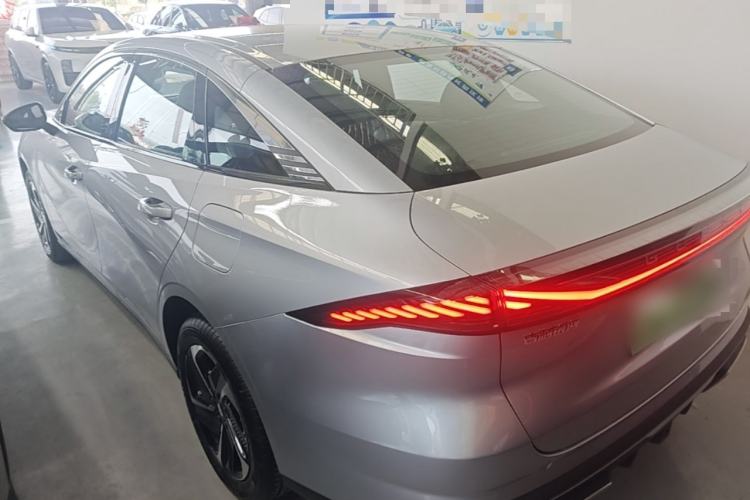 Used Geely Galaxy L6 2025 EM-i 140km Starship Edition Exterior 2