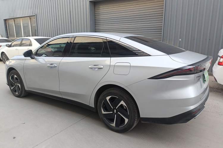 Used Geely Galaxy L6 2025 EM-i 140km Starship Edition Exterior 3