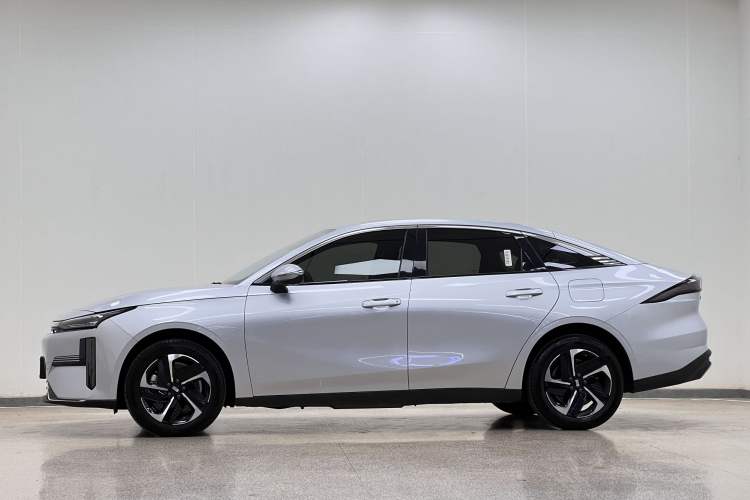 Used Geely Galaxy L6 2025 EM-i 140km Starship Edition Exterior 3